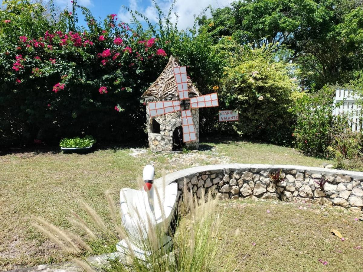 La Melodie Des Oiseaux Grand-Bourg  Exterior photo